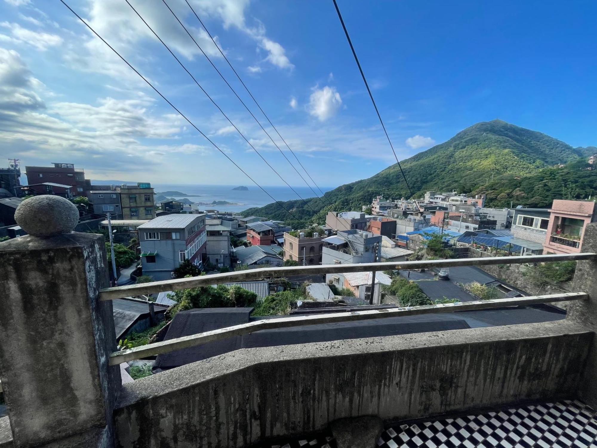 九份山海灣民宿 I 近老街 L 海景檜木房 Exterior photo